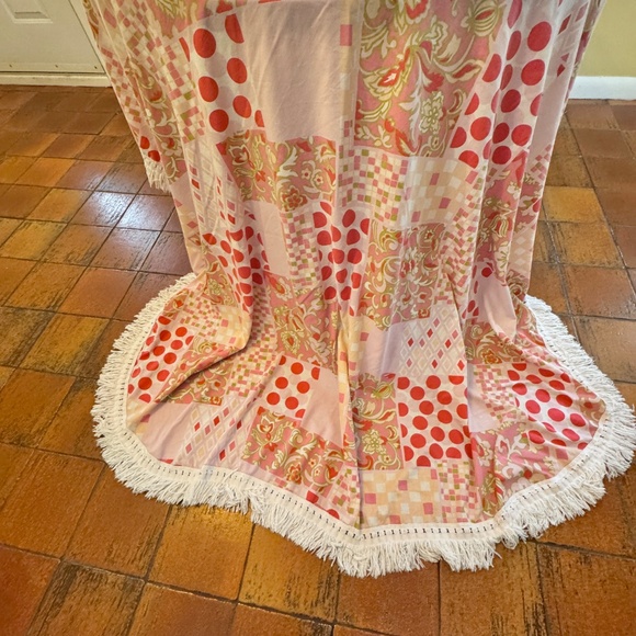 Vintage 1970s bedspread, pink faux patchwork print, fringed, full size bed - Picture 2 of 10